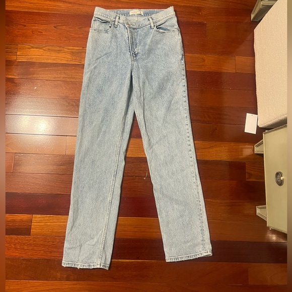 Abercrombie & Fitch Denim - Ultra High Rise 90s Straight Jean